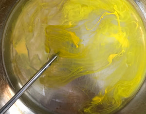 How to Dye Candle Wax with Candle Dye Flakes